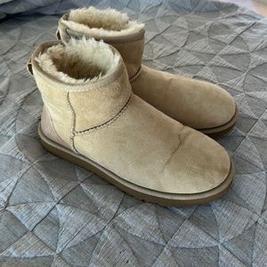 UGG Mini Boot, Women’s Size 8, Sand color